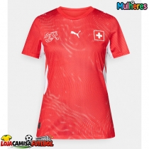 Camisa de Futebol Suíça Equipamento Principal Mulheres Mundo 2026 Manga Curta